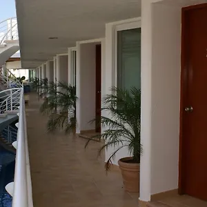 Apartment Suites Moon River, Cancún