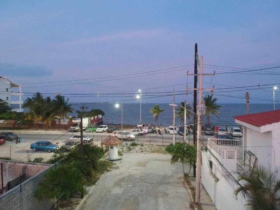 فيلا Casa Alado De La Playa كانكون 0*,  المكسيك
